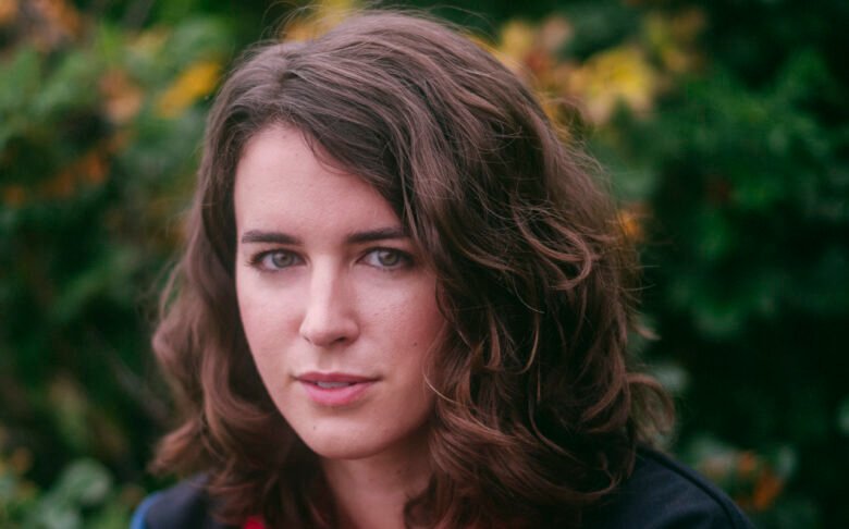 In Conversation: A Different Kind of Survival Story – Virginia Root Talks Dead Weight