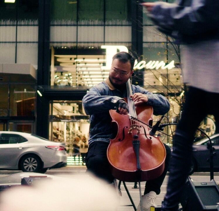 To Busk or Not to Busk – Performance Beyond Gains