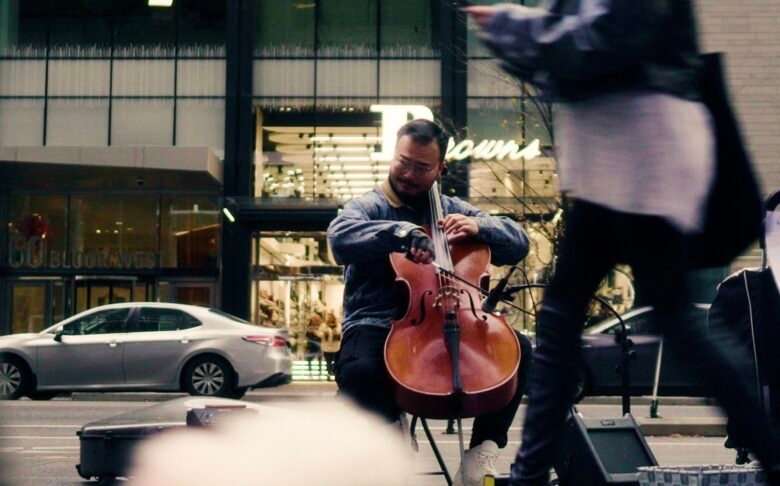 To Busk or Not to Busk – Performance Beyond Gains